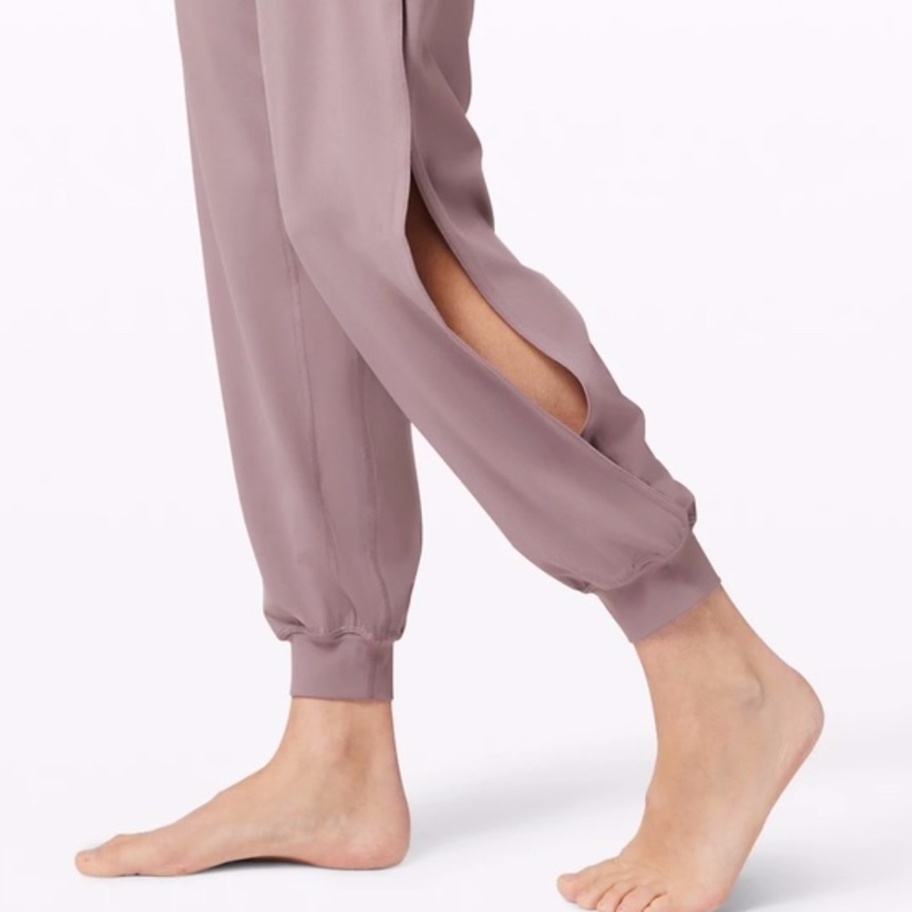Lulu Align Size 4 Joggers - New with Tags